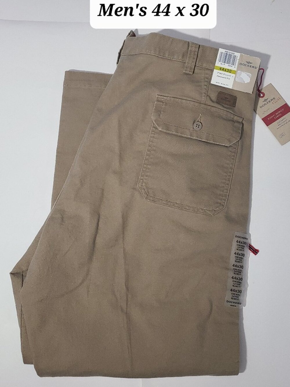 Dockers Iconic Mobile Cargo Flat Front Relaxed Mens Brown Pants Size 44 x 30 NWT